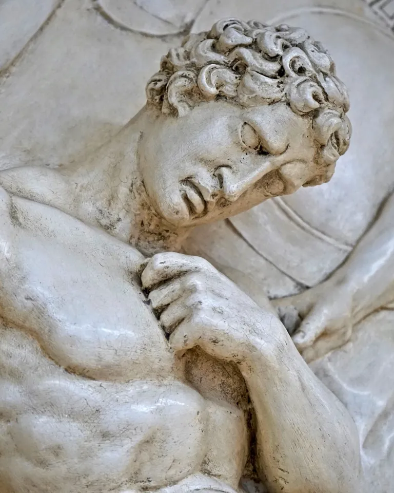 09 Destination London Highgate Cemetery