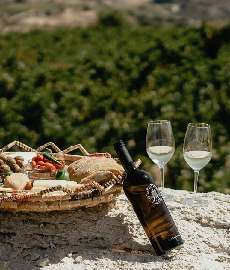 Almyra Theme Box Experiences