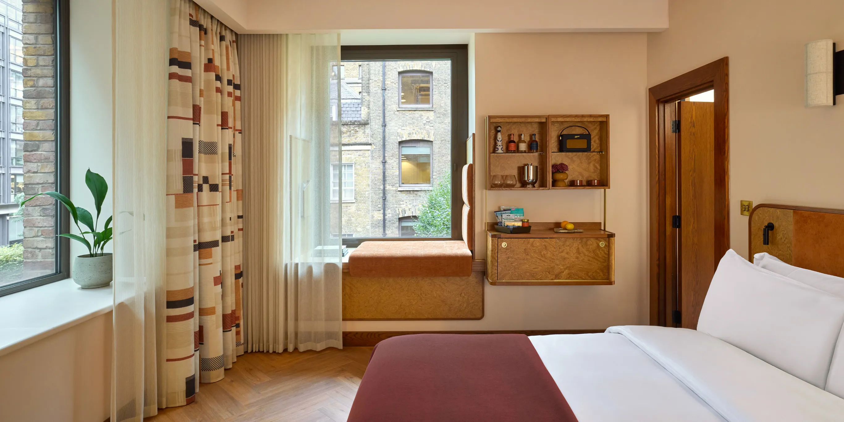 Sir Devonshire Square Hotel London Rooms